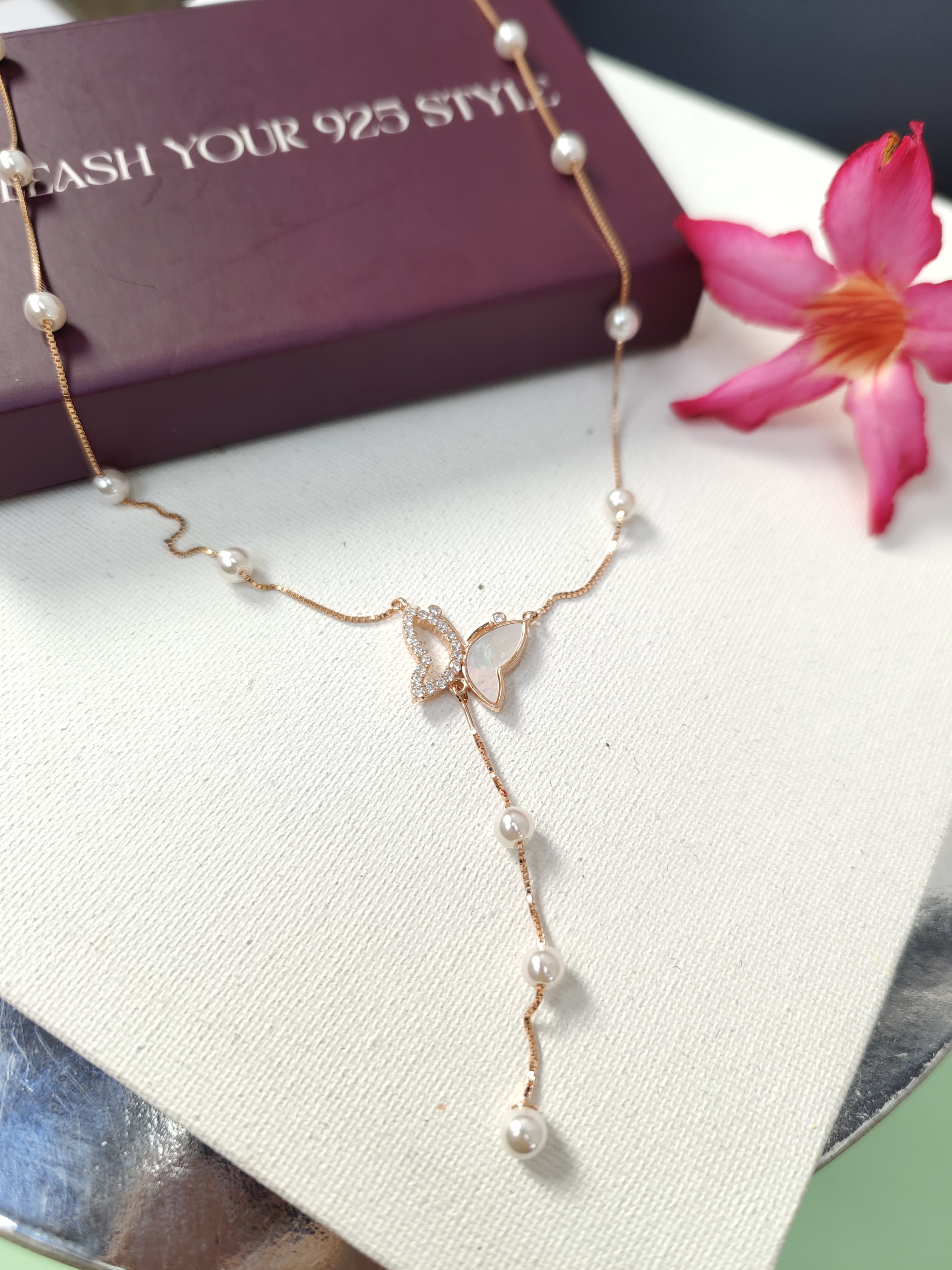 Butterfly Pearl Pendant Necklace.