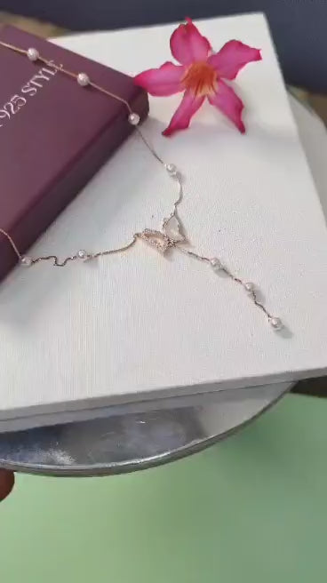 Butterfly Pearl Pendant Necklace.